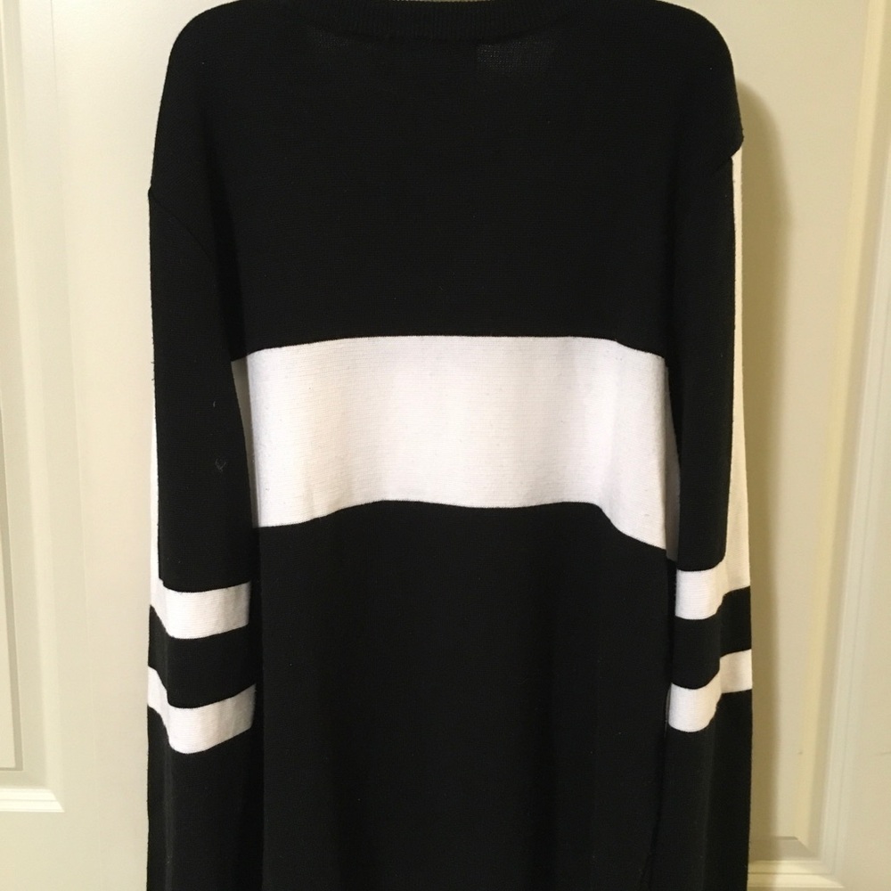 Men’s Topman sweater